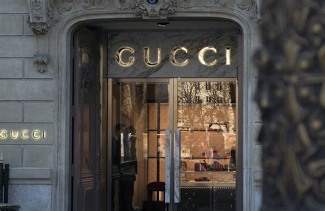 strategia di differenziazione gucci|gucci marketing strategy 2021.